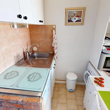 T2 Frontignan-plage Avec Terrasse Et Parking - Fr-1-785-27 * Frontignan
